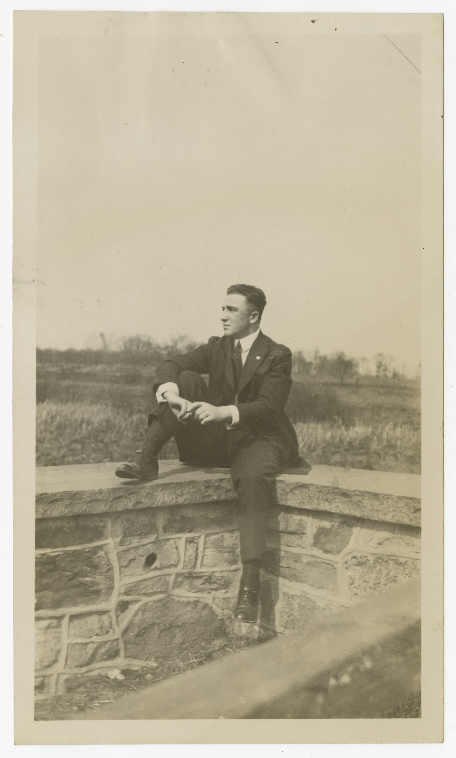 Photograph (2 of 2) found in the case file of Marion Sliva (#11707)