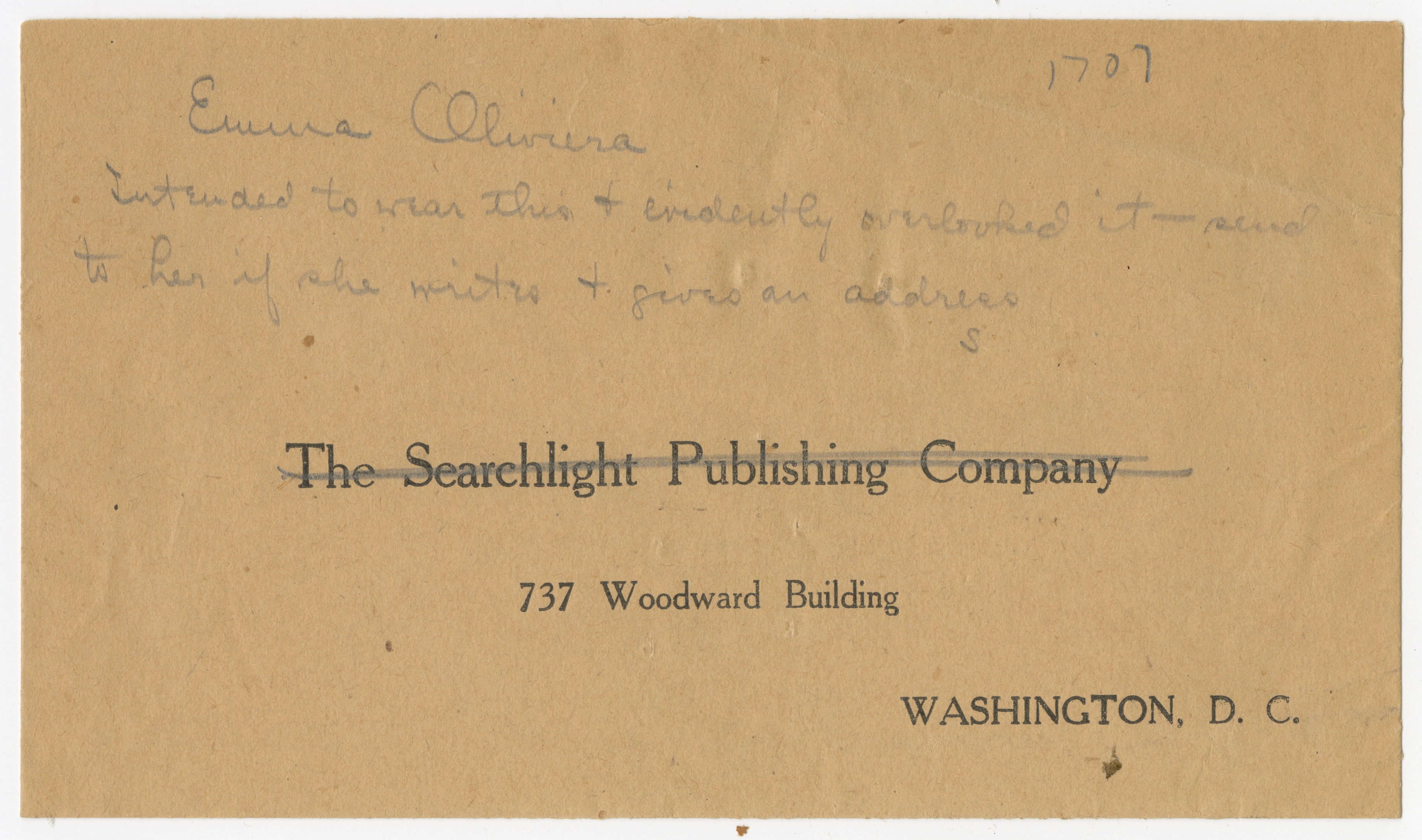 An envelope with a handwritten note found in the case file of Emma Oliveira (#11735)